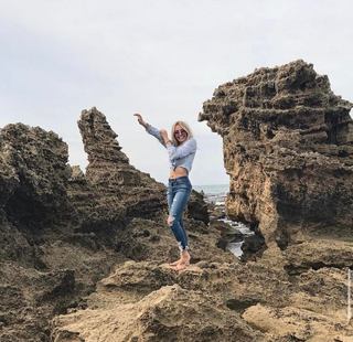 Corinna Kopf feet photo thumbnail