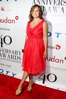 Mariska Hargitay feet photo thumbnail