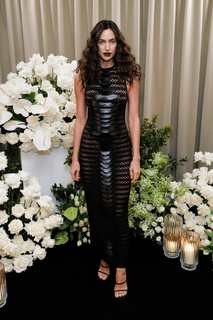 Irina Shayk feet photo thumbnail