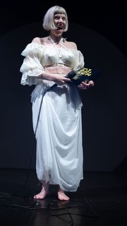 Aurora Aksnes feet photo thumbnail