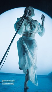 Aurora Aksnes feet photo thumbnail