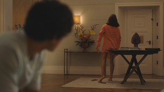 Aubrey Plaza feet photo thumbnail