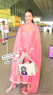 Shraddha Kapoor feet photo thumbnail