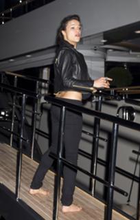 Michelle Rodriguez feet photo thumbnail