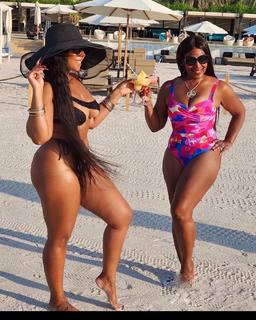 Ashanti feet photo thumbnail