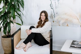 Ashley Greene feet photo thumbnail