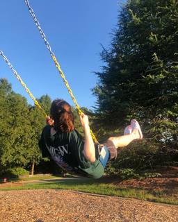 Emma Myers feet photo 1