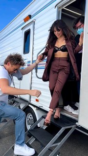 Jenna Ortega feet photo thumbnail