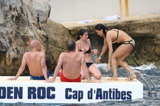 Michelle Rodriguez feet photo thumbnail