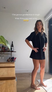 Vale Genta feet photo thumbnail
