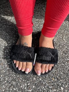Deedee Rican feet photo thumbnail