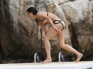 Michelle Rodriguez feet photo thumbnail