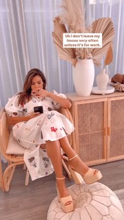 Eva Mendes feet photo thumbnail
