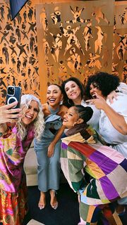 Sabrina Sato feet photo thumbnail