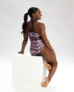 Simone Biles feet photo thumbnail