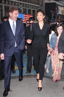 Nicole Scherzinger feet photo thumbnail