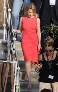 Kylie Minogue feet photo thumbnail