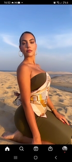 Georgina Rodríguez feet photo thumbnail
