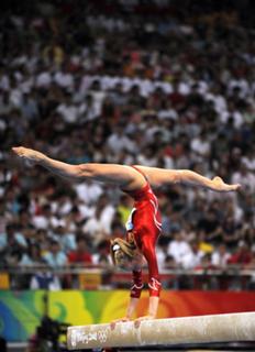 Nastia Liukin feet photo thumbnail