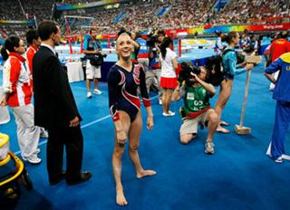 Nastia Liukin feet photo thumbnail