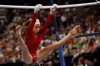 Nastia Liukin feet photo thumbnail