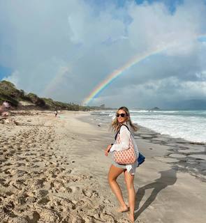 Katrina Bowden feet photo thumbnail