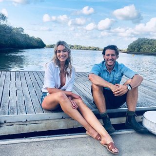 Katrina Bowden feet photo thumbnail