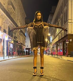 Irina Shayk feet photo thumbnail
