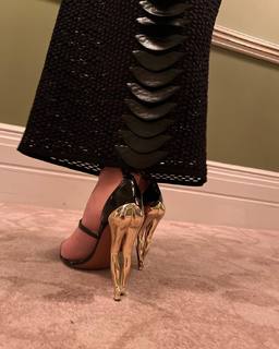 Irina Shayk feet photo thumbnail