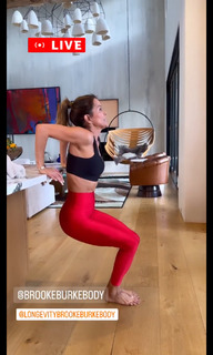 Brooke Burke feet photo thumbnail