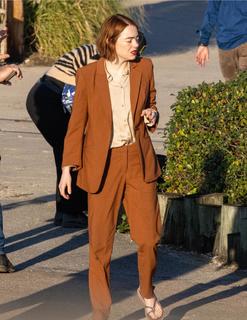 Emma Stone feet photo thumbnail