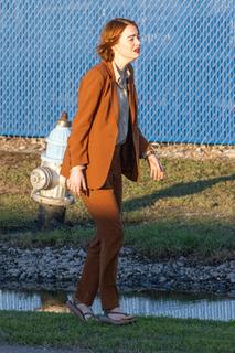 Emma Stone feet photo thumbnail