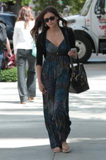 Nina Dobrev feet photo thumbnail