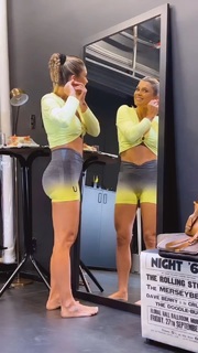 Flávia Alessandra feet photo thumbnail