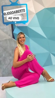 Renata Fan feet photo thumbnail