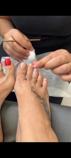 Karin Klemp feet photo thumbnail