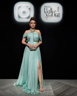 Dorra Zarrouk feet photo thumbnail