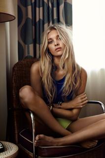 Elsa Hosk feet photo thumbnail