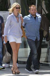 Ali Larter feet photo thumbnail