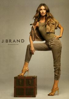 Lily Aldridge feet photo thumbnail