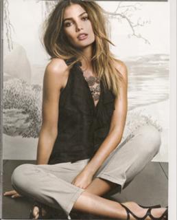 Lily Aldridge feet photo thumbnail