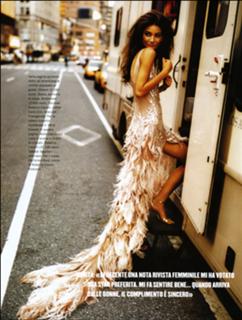 Lily Aldridge feet photo thumbnail