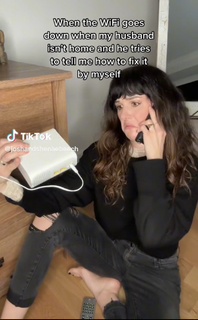 Shenae Grimes-Beech feet photo thumbnail