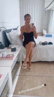 Flávia Alessandra feet photo thumbnail