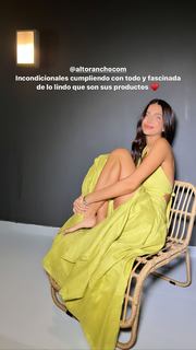 Zaira Nara feet photo thumbnail