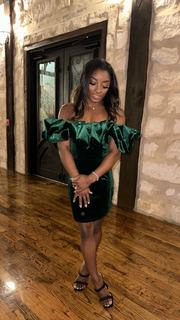 Simone Biles feet photo thumbnail