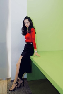 Angelababy feet photo thumbnail