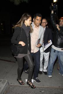 Jessica Alba feet photo thumbnail