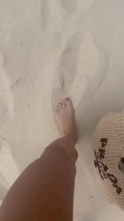 Flávia Alessandra feet photo thumbnail