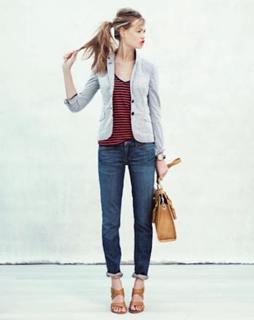 Behati Prinsloo feet photo thumbnail